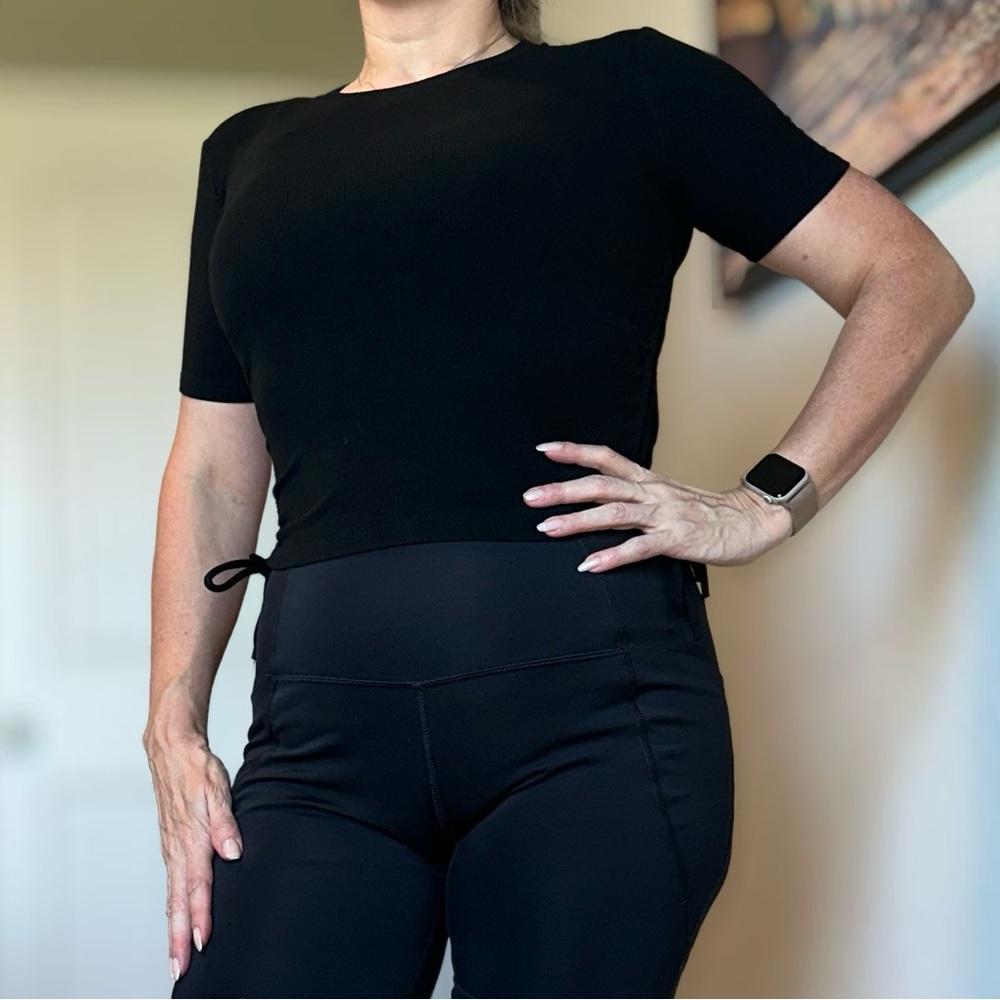 Dress Forum Black Short Sleeve Tee